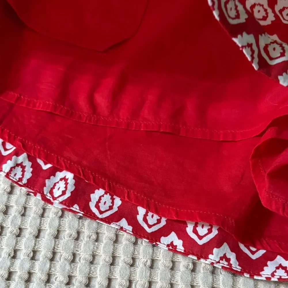 NWT Women’s Vineyard Vines Red and White Lined Shorts Size L